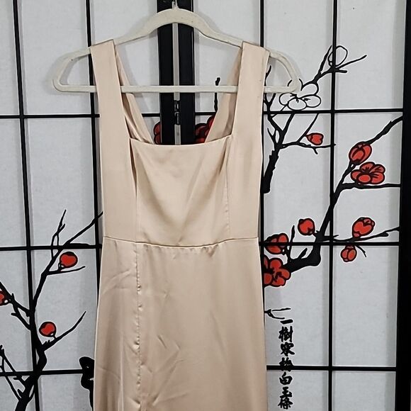 Show Me Your Mumu "Claire" champagne gold satin midi dress with bottom ruffle, l - Picture 6 of 12